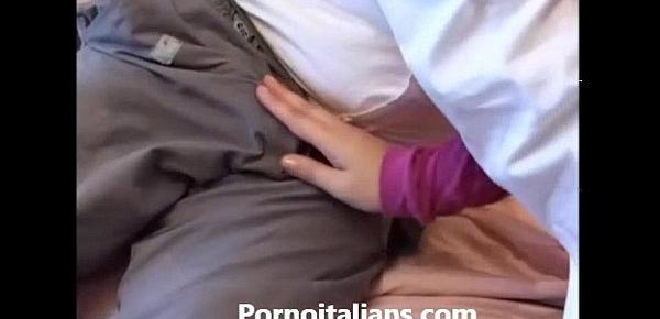  Nipote succhia cazzo allo zio - incesto italiano - teen oral sex